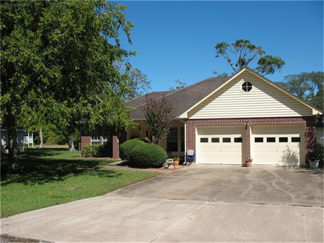 904 Mossy Ln, Sweeny, TX 77480 photo 1
