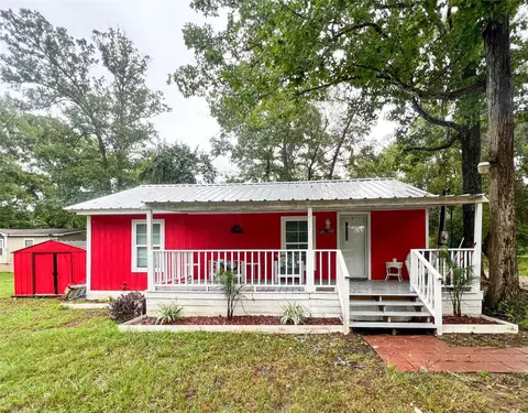 201 Campbell St, Shepherd, TX 77371