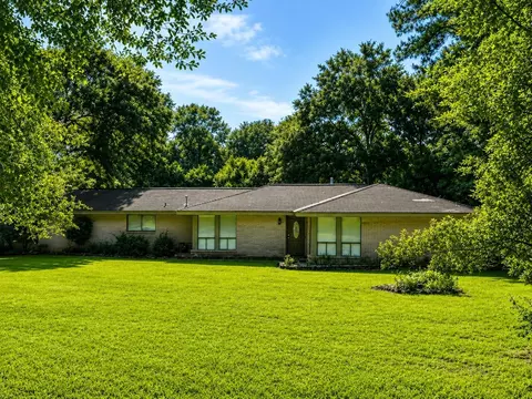 22303 Cardinal Dr, Hockley, TX 77447