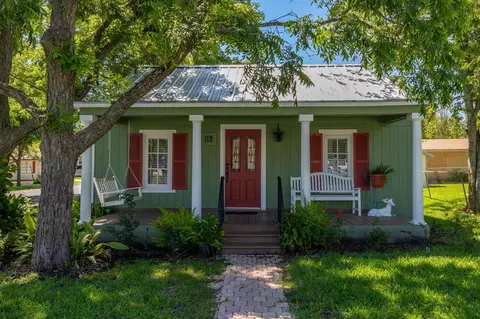 112 E Market St, Fayetteville, TX 78940