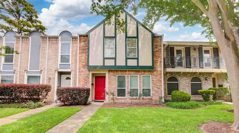 1334 Country Place Dr, Houston, TX 77079
