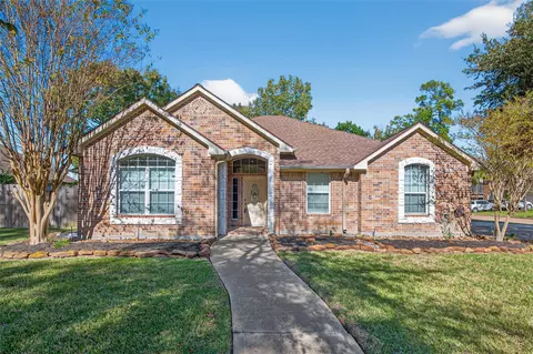 3327 Willowbend Rd, Montgomery, TX 77356