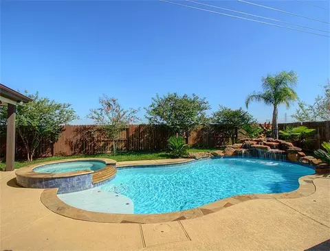 24102 Rosalia Ct, Richmond, TX 77406