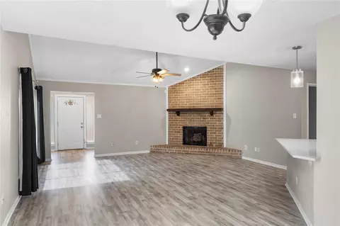 Living - 309 Cole St, Webster, TX 77598 photo 3 of 7