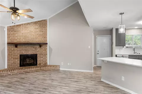 Living - 309 Cole St, Webster, TX 77598 photo 5 of 7