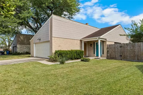 Exterior - 309 Cole St, Webster, TX 77598 photo 3 of 8