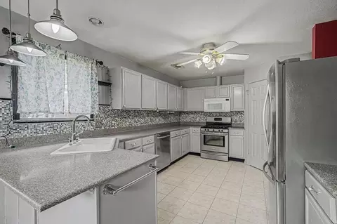 Kitchen - 23310 Stepinwolf Ln, Spring, TX 77373 photo 1 of 2