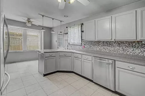 Kitchen - 23310 Stepinwolf Ln, Spring, TX 77373 photo 2 of 2