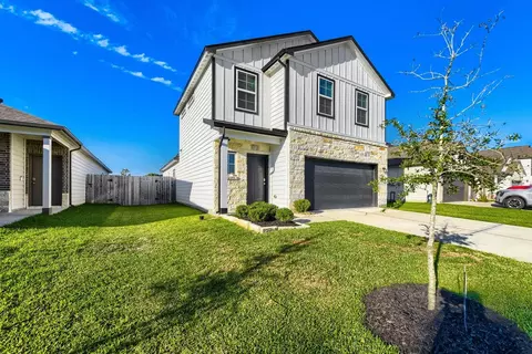 1272 Cypress Ln, Dayton, TX 77535