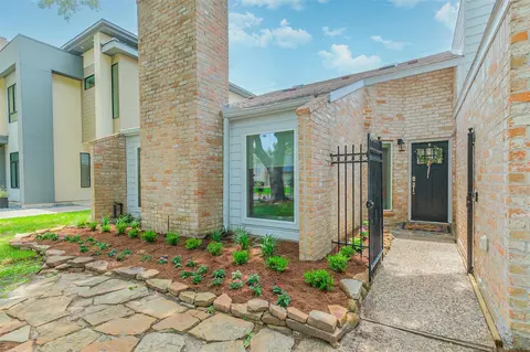 13919 Swiss Hill Dr, Houston, TX 77077