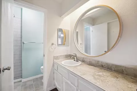 Bath - 5815 Bridgegate Dr, Spring, TX 77373 photo 1 of 3
