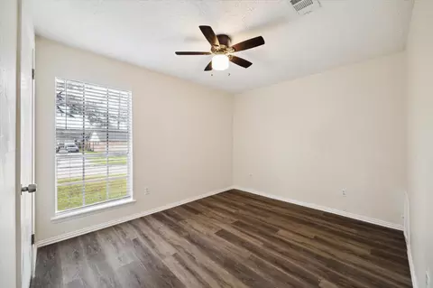 Bedroom - 5815 Bridgegate Dr, Spring, TX 77373 photo 1 of 3