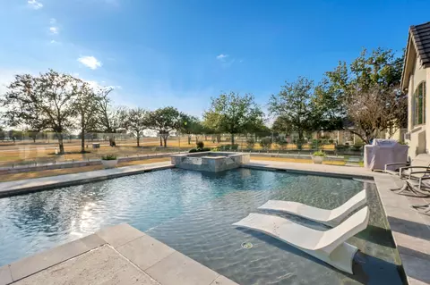 4711 Miramont Cir, Bryan, TX 77802