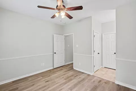 Entry Way - 16109 Mcqueen Rd, Conroe, TX 77302 photo 4 of 4