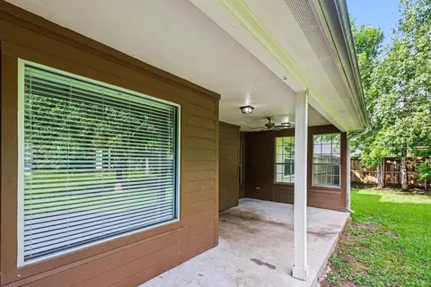 Exterior - 16109 Mcqueen Rd, Conroe, TX 77302 photo 6 of 8