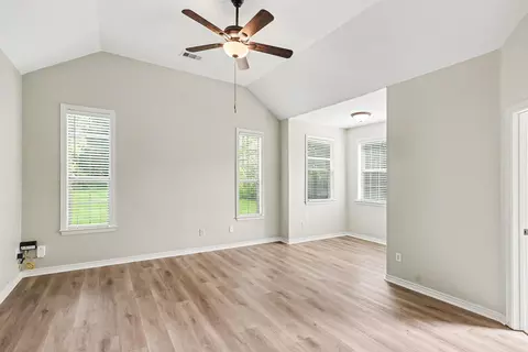 Living - 16109 Mcqueen Rd, Conroe, TX 77302 photo 5 of 5