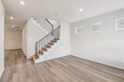 Living - 16270 Parish Pointe Ct, Conroe, TX 77302 photo 2 of 7