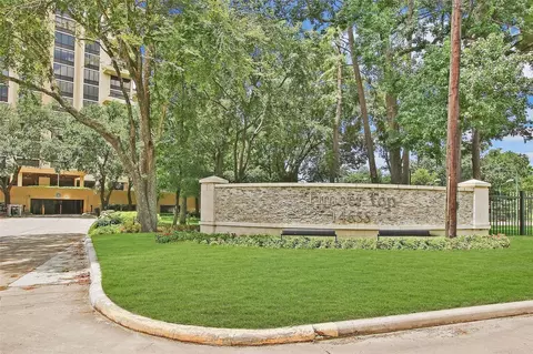 14655 Champion Forest Dr #805, Houston, TX 77069