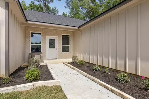 185 W Village Cove Loop, Livingston, TX 77351