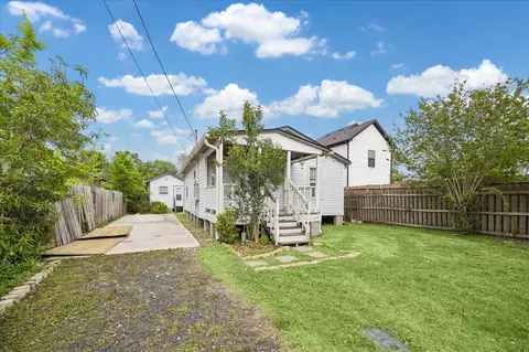 8525 Dosia St, Houston, TX 77051