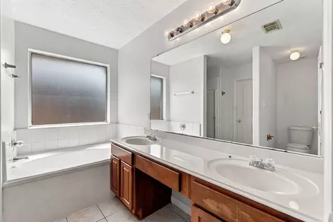 Bath - 24007 Floragate Dr, Spring, TX 77373 photo 1 of 4