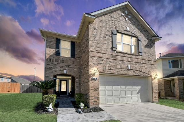 10803 Shannon Mills Ln, Houston, TX 77075