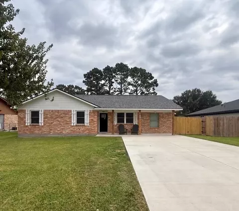 3311 Schroeder Ave, Needville, TX 77461