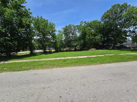 4405 Ward St, Houston, TX 77021