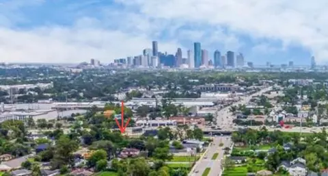 1327 1329 North Loop, Houston, TX 77022 photo 2