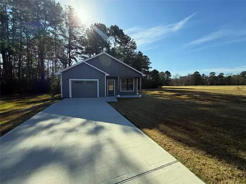 Exterior - 75 Oakridge S, Trinity, TX 75862 photo 4 of 7