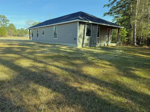 Exterior - 75 Oakridge S, Trinity, TX 75862 photo 5 of 7