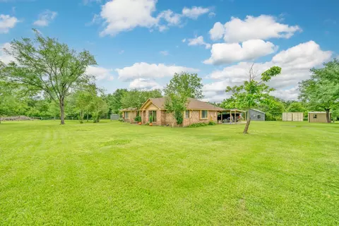 5350 Wiseman Rd, Midway, TX 75852