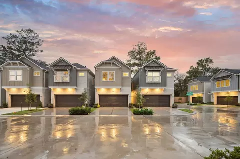 5216 Amber Sunrise Dr, Houston, TX 77018