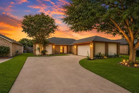 4805 Whispering Falls Dr, Houston, TX 77084