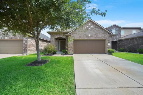 9303 Fuqua Breeze Dr, Houston, TX 77075