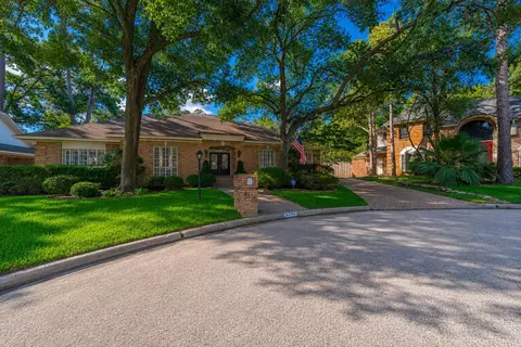 5206 Court Of York, Houston, TX 77069