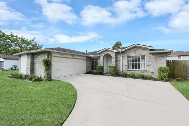 28707 Stapleford St, Spring, TX 77386