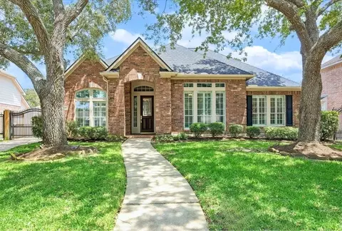311 Jewel Park Ln, Houston, TX 77094