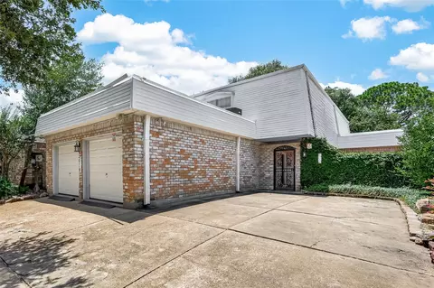 2718 Kissing Camel Ct, Missouri City, TX 77459