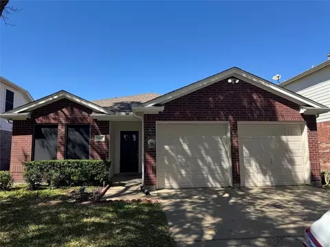 17442 S Summit Canyon Dr, Houston, TX 77095