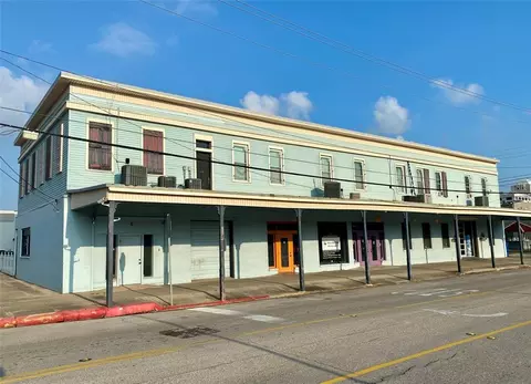 523 24th St, Galveston, TX 77550