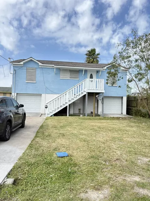 7220 Avenue R, Galveston, TX 77551