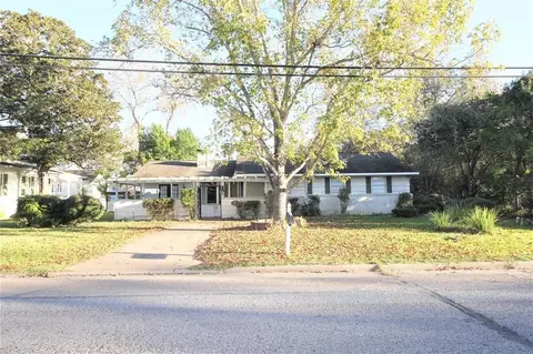 411 E Alabama St, Wharton, TX 77488