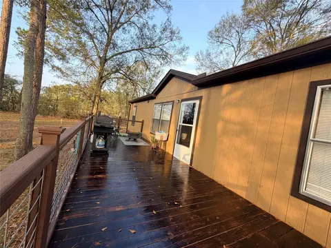 Exterior - 95 Westlake Rd, Trinity, TX 75862 photo 3 of 3