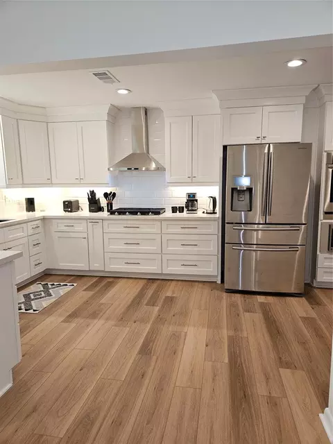 10803 Chimney Rock Rd, Houston, TX 77096