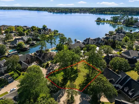 000 Wedgewood Dr, Montgomery, TX 77356