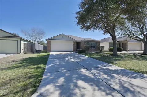 28914 Trinity River Dr, Spring, TX 77386 photo 1