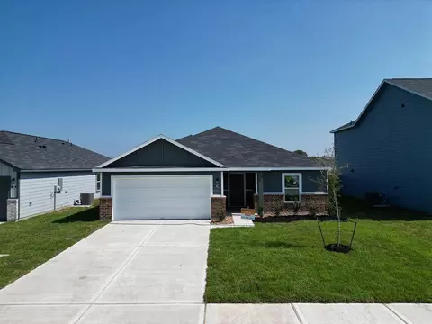 807 Stoney Point Ln, Dayton, TX 77535