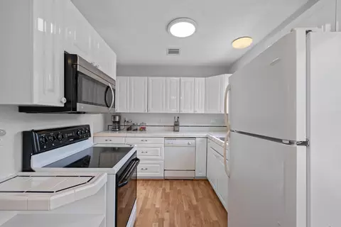 Kitchen - 30210 E Geneva Dr E, Spring, TX 77386 photo 3 of 4
