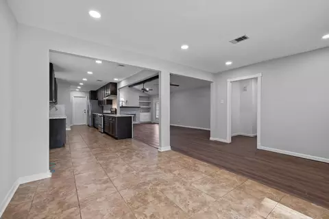 Entry Way - 30210 E Geneva Dr E, Spring, TX 77386 photo 2 of 5
